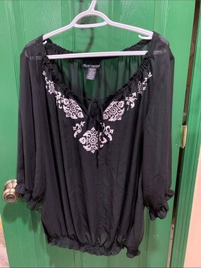 Marianne Black Peasant Tunic with White Embroidery